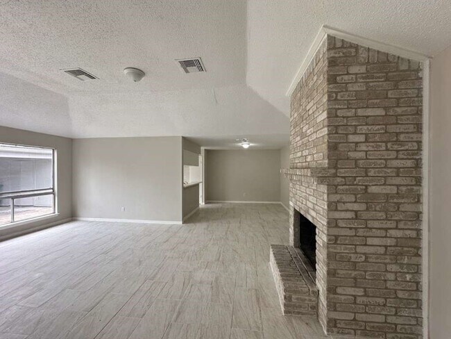Foto del edificio - 11807 S Youngwood Ln