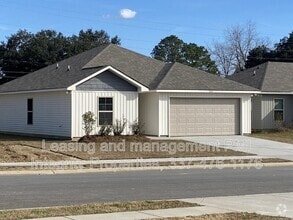 Building Photo - 204 Armstrong Dr