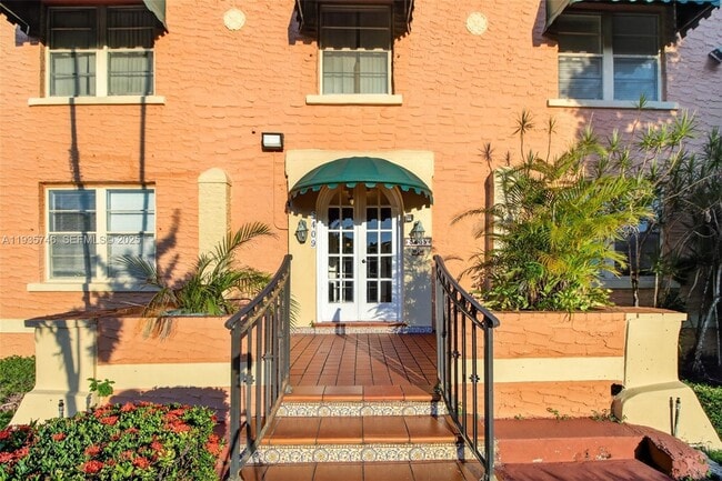 Foto del edificio - 3409 S Le Jeune Rd