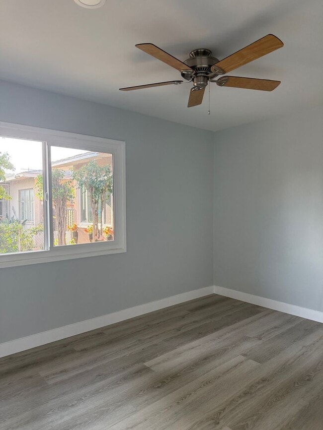 Foto del edificio - Move in ready Panorama City HOME.