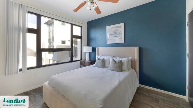 Building Photo - 1001 E Playa Del Norte Dr