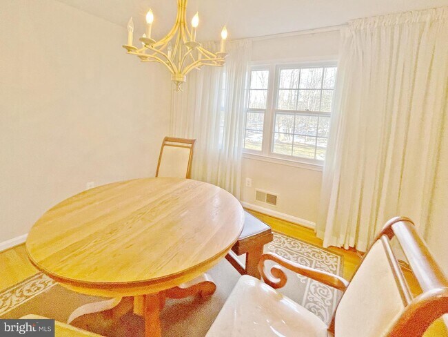 Foto del edificio - 9015 Gettysburg Ln