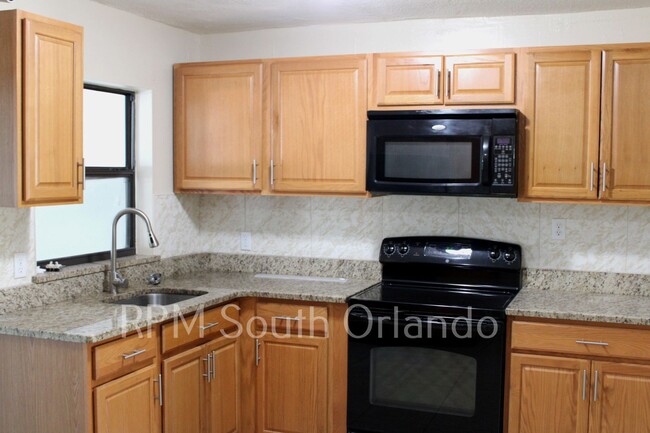 Foto del edificio - Spacious 4-Bedroom Home for Rent in Orlando!