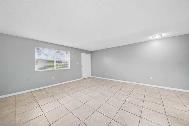 Building Photo - 12401 Oak Cedar Pl