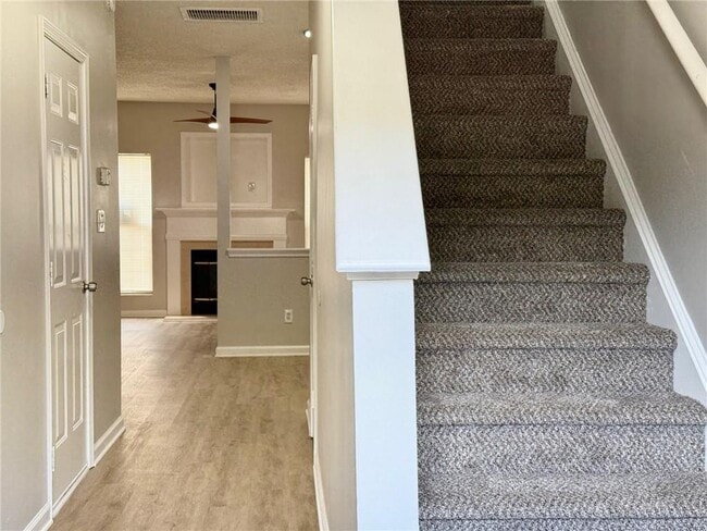 Building Photo - 5481 Sierra Tr