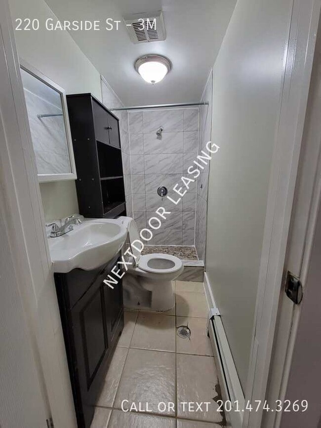 Foto del edificio - 220 Garside St