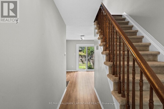 Building Photo - 556 Burleigh Private