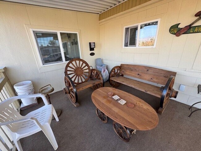 Building Photo - 3 BR 2 bath Furnished home Utilities Included & Brand new Interior-Custom Remodel
