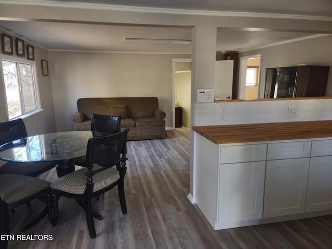 Foto del edificio - 757 W Outer Dr