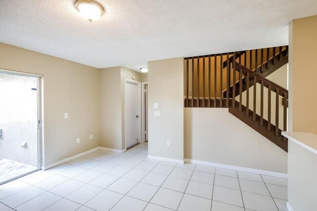 Foto del edificio - 4201 NW 120th Ln