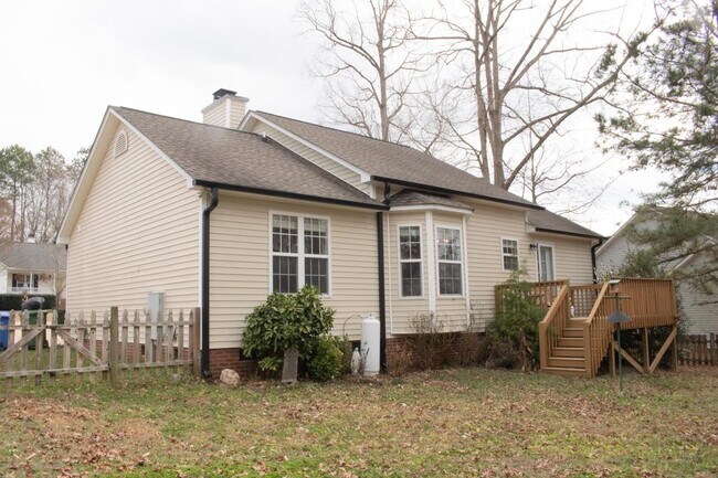 Building Photo - 1024 S Philwood Ct