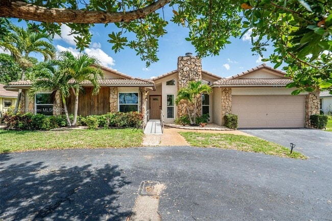 Foto del edificio - 9919 SW 1st Ct