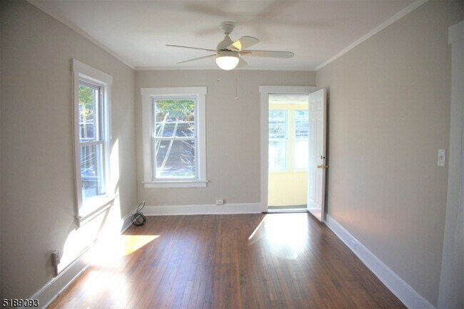 Foto del edificio - 37 Bloomfield Ave