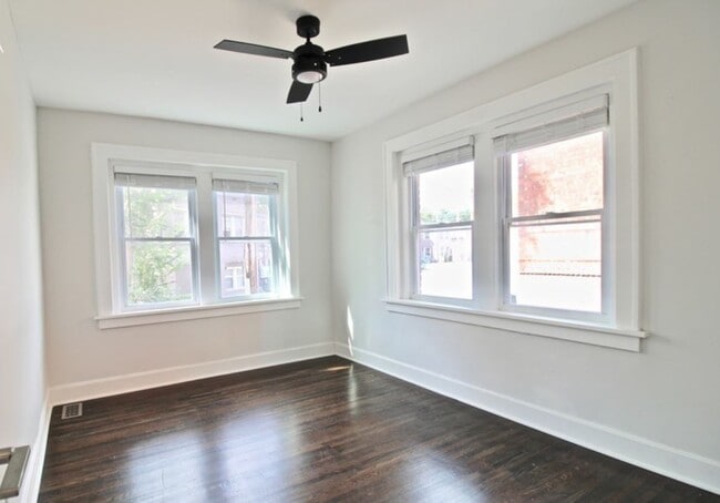 Building Photo - 4318 Mercier St
