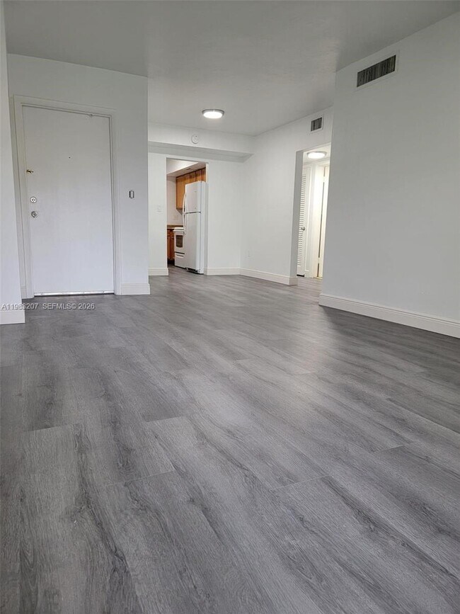 Foto del edificio - 7610 SW 82nd St