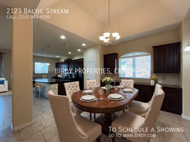 Foto del edificio - "Spacious 4-Bed Oasis with 3.5 Baths in Sa...