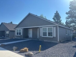 Building Photo - 51575 Stillwell