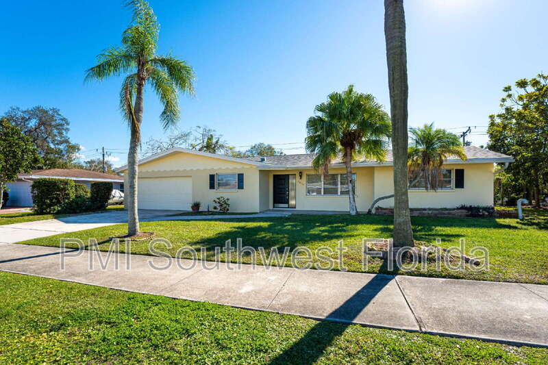 Foto principal - 2840 Webber St