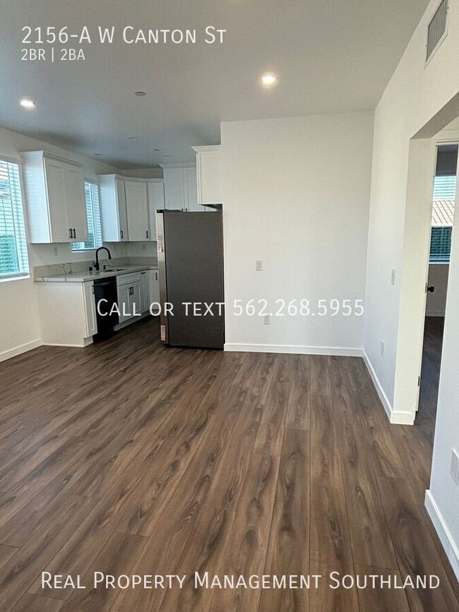 Building Photo - 2 bed/2 Bath Downstairs Apartment in Long ...