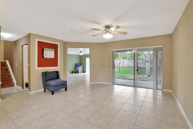 Foto del edificio - 4066 Cresent Creek St