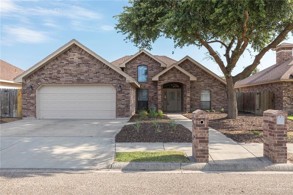 Foto principal - 417 E Cheyenne Ave