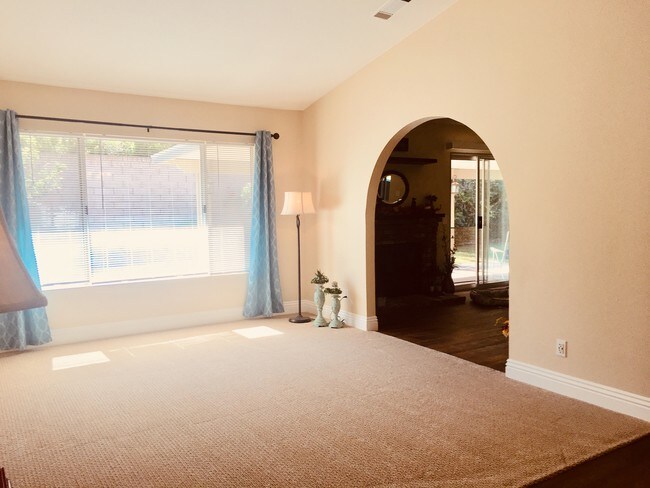 1006 Gail Ave Redlands Ca 92374 House For Rent In Redlands Ca