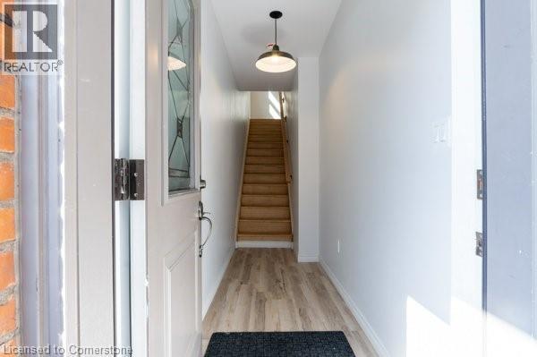 Building Photo - 45 Fairleigh Ave N