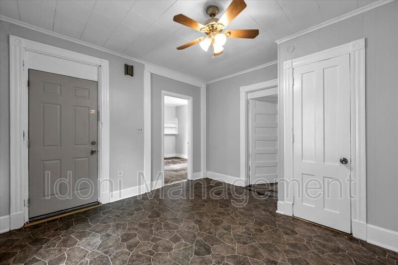 Primary Photo - 136 Griggs St
