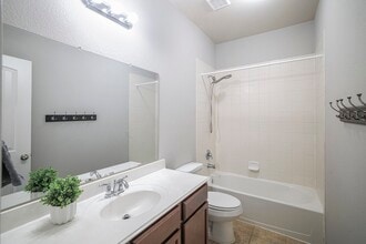 Building Photo - 210 Black Swan Pl