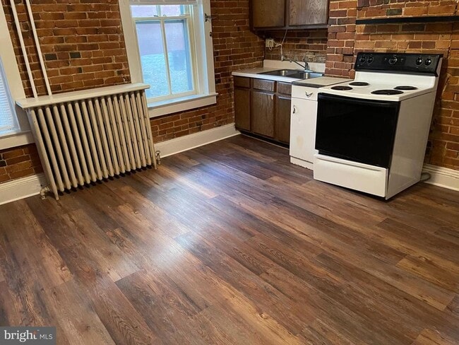 Building Photo - 515 N Loudoun St