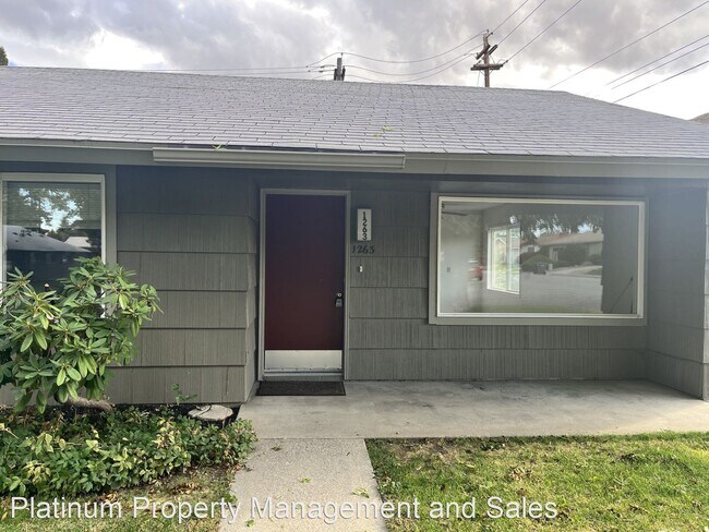 Building Photo - 2 br, 1 bath House - 1263 Montana St