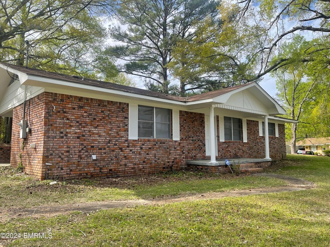 Primary Photo - 6139 Old 8th St Rd