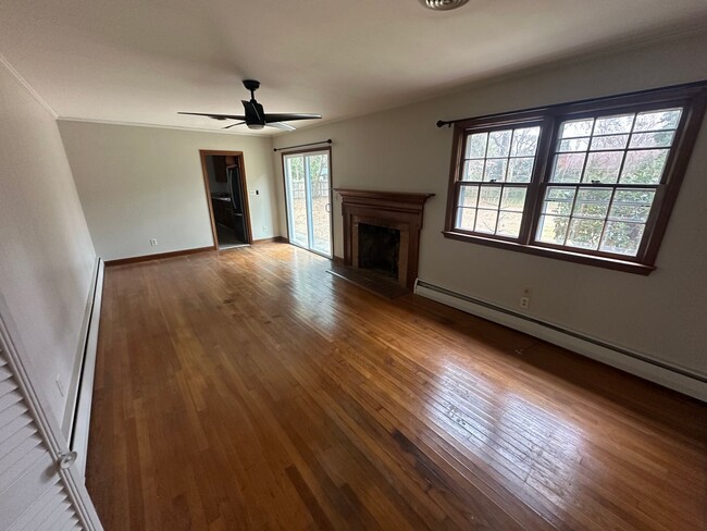 Building Photo - 4 Bedroom Ranch in Alanton Subdivison