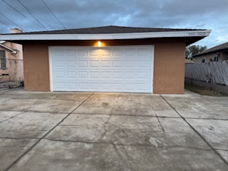 3 bdrm 3 bath with 2 car garage - 5011 W 112th St