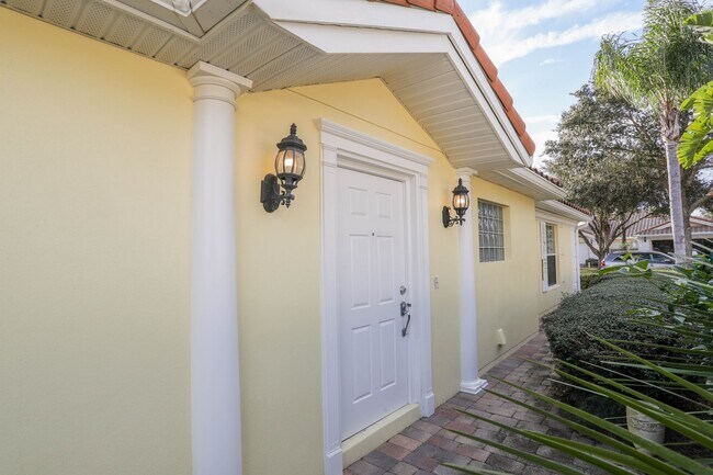 Foto del edificio - 11847 Iselle Dr