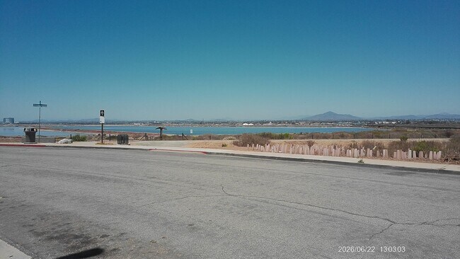 Foto del edificio - 4 bedroom house close to military bases
