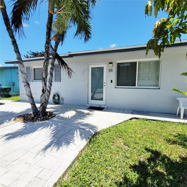 Building Photo - 55 SW 77th Ave