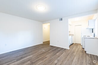 Interior Photo - Kingswood Cove
