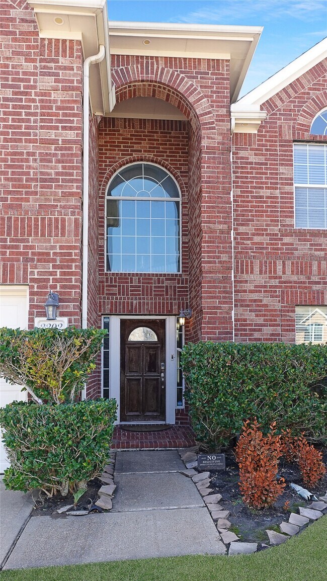 Foto del edificio - 2202 Drake Falls Dr