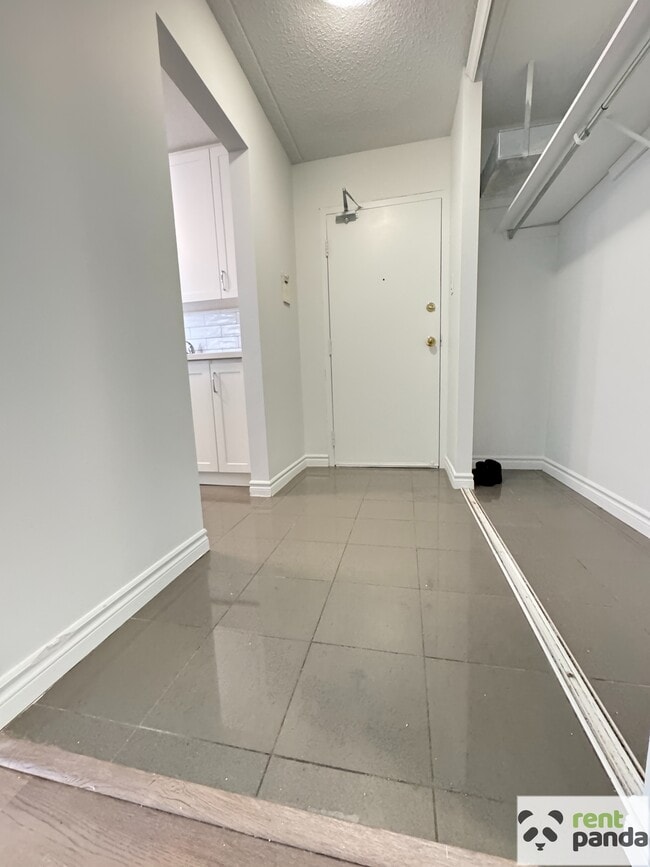 Photo du bâtiment - 204-56 Donald St