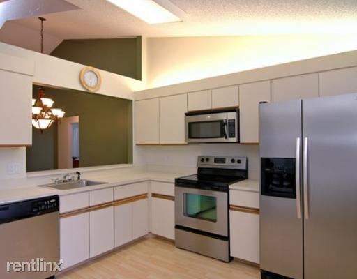 Foto del edificio - 3 br, 2 bath House - 120 NW 98th Ter