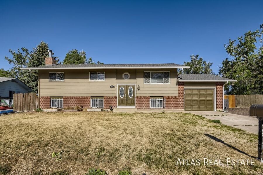Primary Photo - 538 Raemar Cir