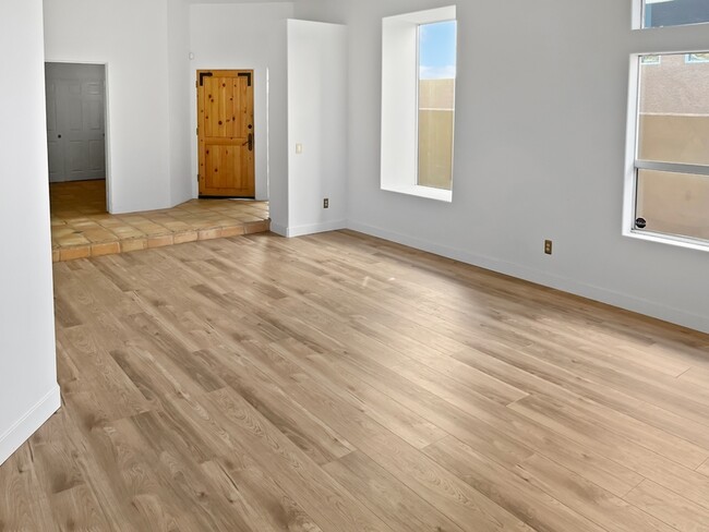 Foto del edificio - 54670 Avenida Alvarado