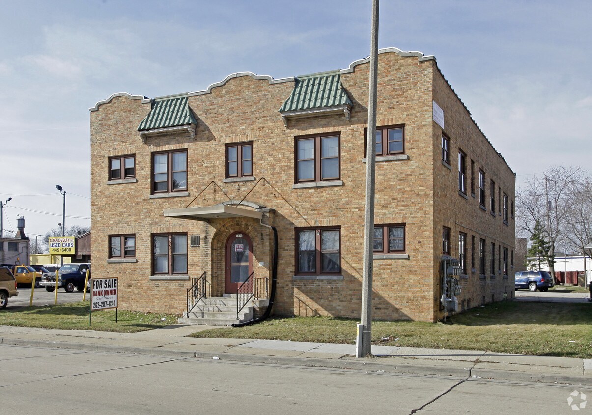 Foto principal - 5823 W Appleton Ave