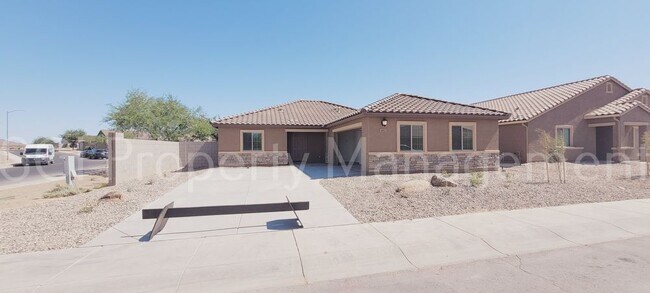 Building Photo - Beautiful Casa Grande Home