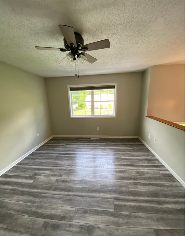 Primary Photo - 14 Hilton Dr