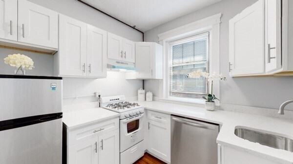 Primary Photo - 35 Queensberry St