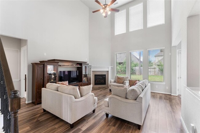 Building Photo - 32052 Autumn Orchard Ln