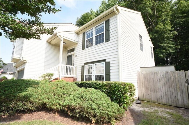 Foto del edificio - 1109 Lady Ashley Dr