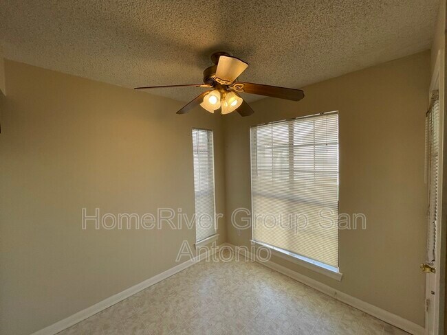 Building Photo - 2255 Thousand Oaks Dr